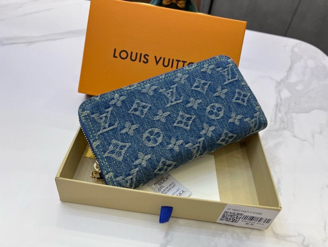 L0vis Vvtt0n M82958 Zippy Wallet